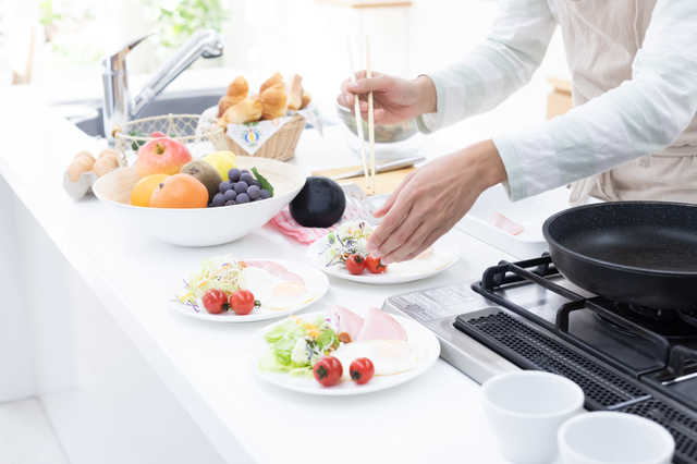 おしゃれなキッチン実例(カフェ風・北欧風など)&真似したいリフォームアイデア・インテリアのコツ