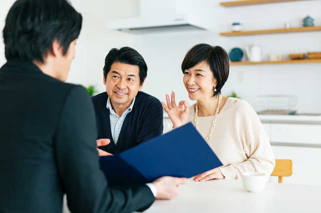 どんな給湯器が合うか、業者とも相談を