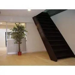 192万円：倉庫内を全面改修した事例