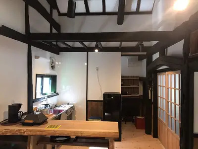 400万円：倉庫を集いの間にリノベーションした事例