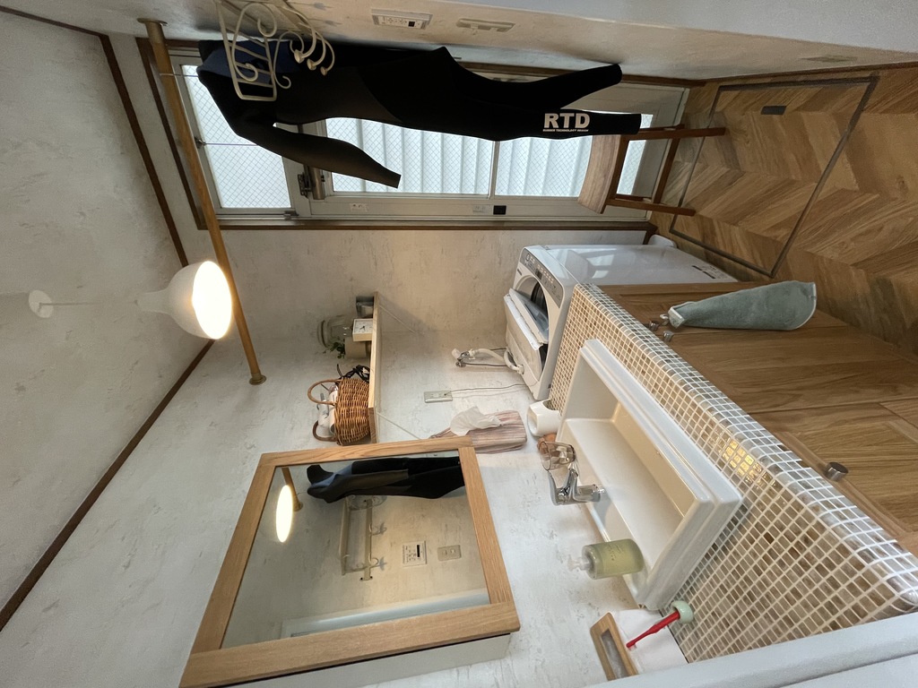 【無垢の木の洗面台(オープンタイプ)】