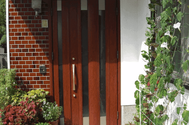 玄関 玄関ドアリフォームの費用相場 リフォーム費用の一括見積り リショップナビ